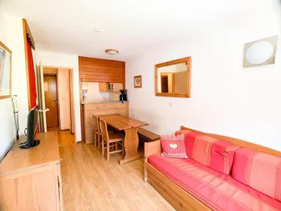 Cuisine ou kitchenette dans l'établissement Résidence Hameau Du Borsat 3 - Appartement lumineux · Accès direct aux pistes MAE-2684