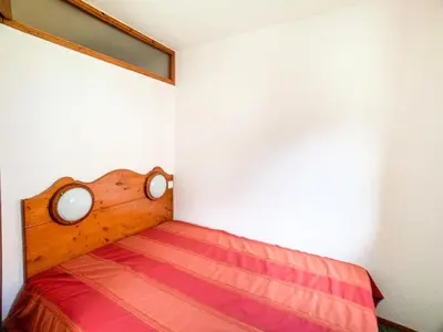 Un ou plusieurs lits dans un hébergement de l'établissement Résidence Hameau Du Borsat 3 - 2 pièces cabine 35-45m² MAE-2704