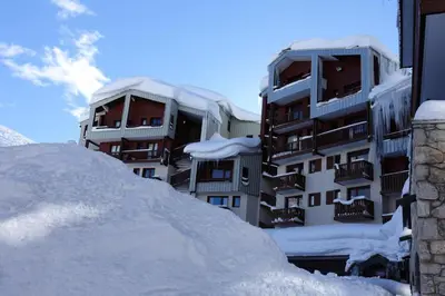 L'établissement Résidence Hameau Du Borsat 3 - Appartement 6 personnes au Val Claret avec balcon MAE-2714 en hiver