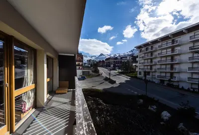Vue générale sur la montagne ou vue sur la montagne depuis l'appartement