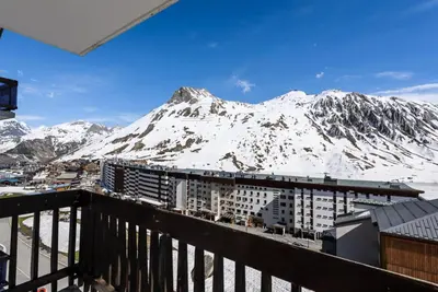 Vue générale sur la montagne ou vue sur la montagne depuis l'appartement