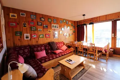 Coin salon dans l'établissement Résidence Bec Rouge - Appartement spacieux·Skis aux pieds·Balcon MAE-2844