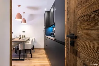 Cuisine ou kitchenette dans l'établissement Résidence Hameau Du Borsat 1& 2 - Appartement 6 personnes - Au pied des pistes MAE-2734