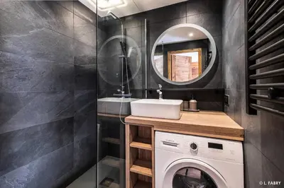 Salle de bains dans l'établissement Résidence Hameau Du Borsat 1& 2 - Appartement 6 personnes - Au pied des pistes MAE-2734