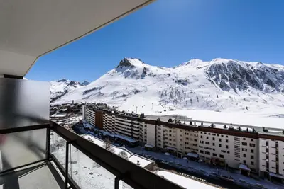 Vue générale sur la montagne ou vue sur la montagne depuis l'appartement