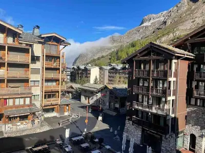 Vue générale sur la montagne ou vue sur la montagne depuis l'appartement