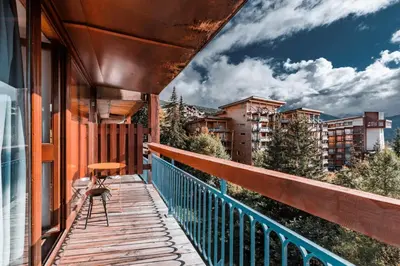 Balcon ou terrasse dans l'établissement Résidence Nova - Appartement 2 pièces 6 personnes proche des pistes, des commerces, de la garderie et de l'ESF au centre de la station d’Arc 1800 MAE-2030