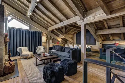 Plan de l'établissement Luxurious Ski-in Ski-out Duplex on Ski Slope
