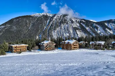 Plan de l'établissement Luxurious Ski-in Ski-out Duplex on Ski Slope