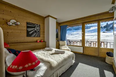 Plan de l'établissement Luxurious Ski-in Ski-out Duplex on Ski Slope