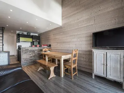 Plan de l'établissement Duplex rénové avec balcon, skis aux pieds, animaux acceptés - FR-1-502-466