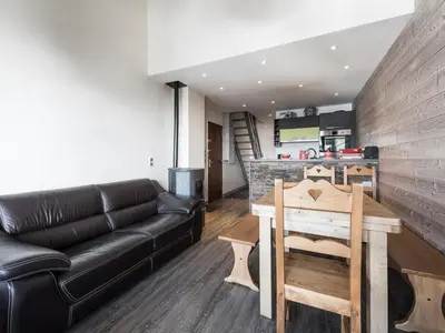 Plan de l'établissement Duplex rénové avec balcon, skis aux pieds, animaux acceptés - FR-1-502-466