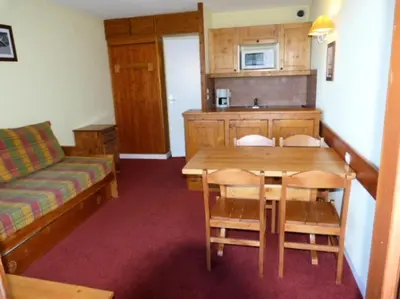 Cuisine ou kitchenette dans l'établissement Résidence Ruitor Arc 1800 - Appartement 2 pièces 5 personnes dans une résidence calme, proche du télécabine dans le village de Charmettoger à Arc 1800 MAE-2190