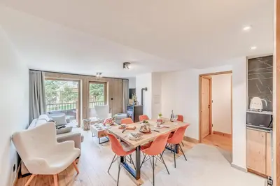 Cuisine ou kitchenette dans l'établissement Résidence Le Grand Bouquetin - 3 Pièces pour 6 Personnes MAE-9974