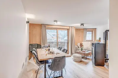 Coin salon dans l'établissement Résidence Le Grand Bouquetin - 3 Pièces pour 6 Personnes MAE-0014