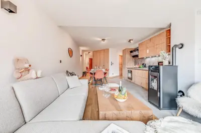 Cuisine ou kitchenette dans l'établissement Résidence Le Grand Bouquetin - 3 Pièces pour 6 Personnes MAE-0044