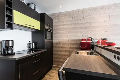Plan de l'établissement Résidence Hameau De Toviere - Duplex rénové · Départ et retour skis aux pieds · MAE-1434