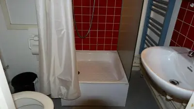 Salle de bains dans l'établissement Résidence Aiguille Grive Bat Iii - Appartement 3 pièces 8 personnes en duplex, skis aux pieds, dans le village de Charmettoger à Arc 1800 MAE-2171