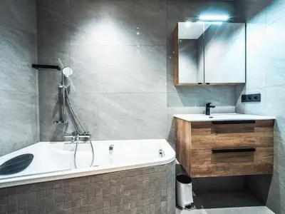 Salle de bains dans l'établissement 4 pièces rénové avec WIFI · Proche pistes · 8 couchages - FR-1-502-462