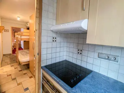 Salle de bains dans l'établissement Appartement lumineux proche pistes et commerces, balcon, 6 personnes, parking - FR-1-502-468