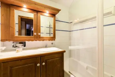 Salle de bains dans l'établissement Résidence Les Alpages de Chantel - maeva Home - Appartement 4 pièces 8 personnes - Sélection MAE-4004