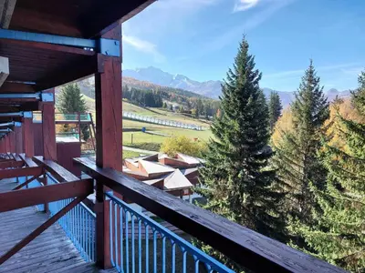 Vue générale sur la montagne ou vue sur la montagne depuis l'appartement
