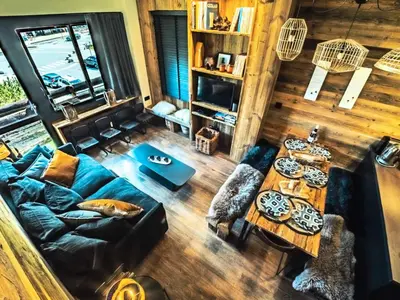 Coin salon dans l'établissement Résidence Hameau De Toviere - Duplex rénové·Proche pistes et commerces·Balcon MAE-2424