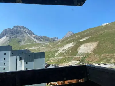 Vue générale sur la montagne ou vue sur la montagne depuis l'appartement