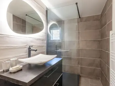 Salle de bains dans l'établissement Apartment Le Grande Motte - Le Lac by Interhome