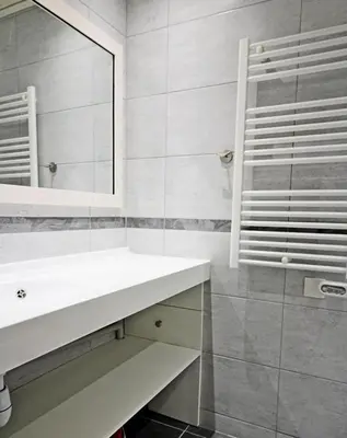 Salle de bains dans l'établissement Le Borsat - Idéalement situe dans la station MAE-1304