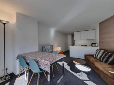Cuisine ou kitchenette dans l'établissement Appartement ski familial au cœur de Val Claret avec Wifi - FR-1-641-12