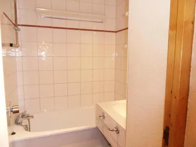 Salle de bains dans l'établissement Résidence Corail - Studio divisible fonctionnel · Centre station · Vue vallée · Balcon MAE-1044