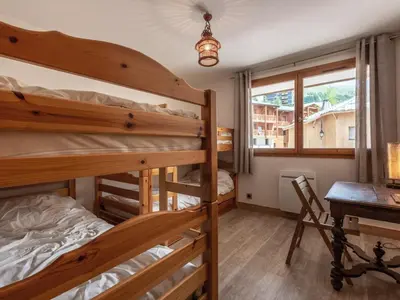 Plan de l'établissement Appartement spacieux avec wifi, parking, balcon Sud à 10 min des commodités - FR-1-694-33