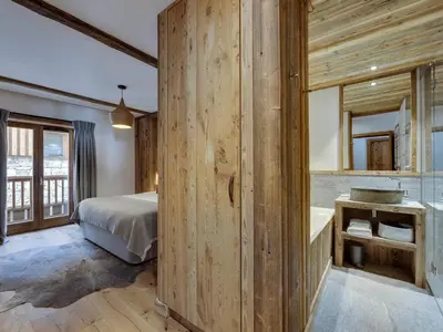Plan de l'établissement Appartement Standing 4 Pièces - Résidence Neuve au Pied des Pistes - Val-d'Isère - FR-1-694-40