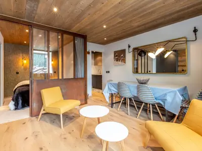 Coin salon dans l'établissement Superbe 3 pièces au centre de Val-d'Isère, haut standing, Wi-Fi, 2 salles d'eau, proche commodités - FR-1-694-34