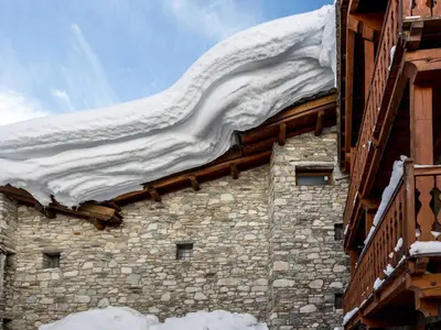 Plan de l'établissement Appartement confortable skis aux pieds avec parking couvert à Val-d'Isère - FR-1-694-58