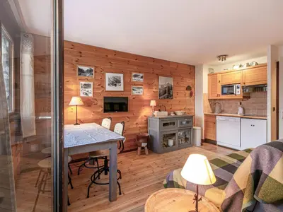 Plan de l'établissement Appartement confortable skis aux pieds avec parking couvert à Val-d'Isère - FR-1-694-58