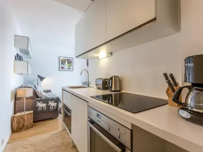 Cuisine ou kitchenette dans l'établissement Studio Coquet 4 Pers, Wi-Fi, Proche Pistes et Village, Calme - FR-1-694-63
