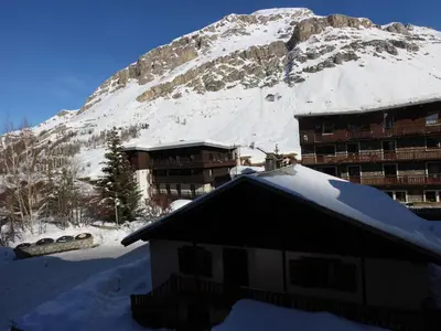 Vue générale sur la montagne ou vue sur la montagne depuis l'appartement