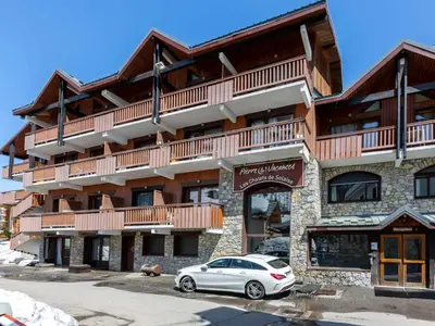 Plan de l'établissement Studio cabine cosy avec wifi et parking à Val-d'Isère - FR-1-694-55