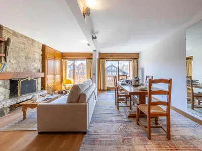 Coin salon dans l'établissement Appartement de Standing au Centre de Val-d'Isère, Balcon Sud et Proche Pistes - FR-1-694-46