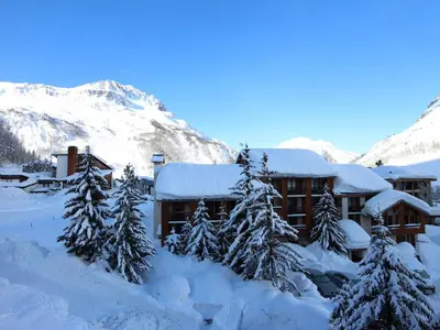 L'établissement Duplex skis aux pieds avec balcon et wifi à Val-d'Isère - FR-1-694-53 en hiver