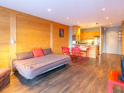 Cuisine ou kitchenette dans l'établissement Appartement moderne avec WiFi et lave-linge au coeur de la station - FR-1-694-47