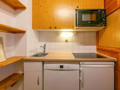 Cuisine ou kitchenette dans l'établissement Studio cabine 4 pers. aux pieds des pistes avec parking, animaux acceptés - FR-1-694-66