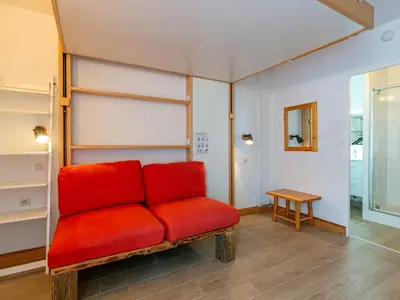 Coin salon dans l'établissement Studio cosy au cœur de Val-d'Isère, pieds des pistes, accès wifi, 2 pers. - FR-1-694-74