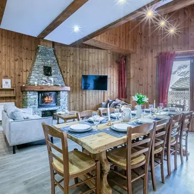 Duplex montagnard rustique avec cheminée
