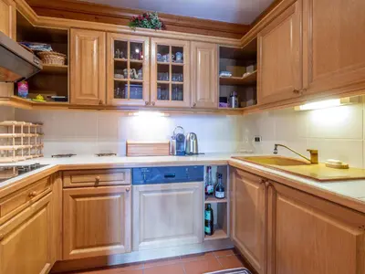 Cuisine ou kitchenette dans l'établissement Studio lumineux avec wifi près des pistes - FR-1-694-70