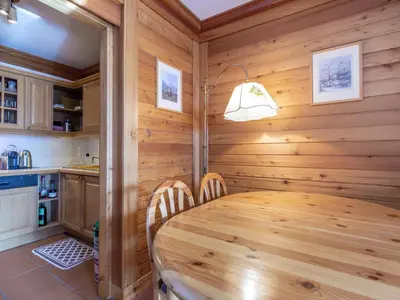 Cuisine ou kitchenette dans l'établissement Studio lumineux avec wifi près des pistes - FR-1-694-70