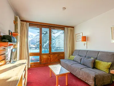 Coin salon dans l'établissement Studio sud douillet skis aux pieds - 3 pers, La Daille, Val-d'Isère - FR-1-694-76