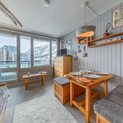 Studio skis aux pieds avec wifi